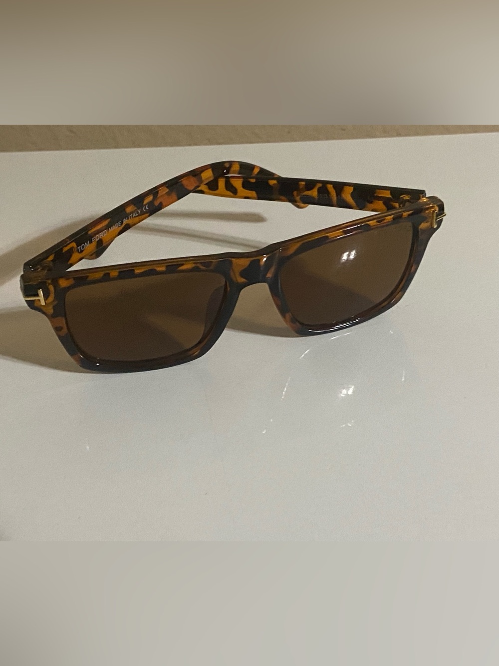 Tom Ford Tortoiseshell Sunglasses - Brown and Amber Pattern